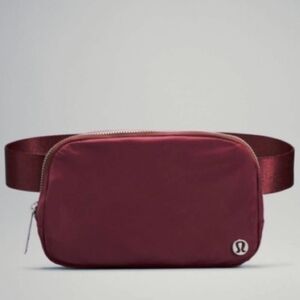 LULULEMON Everywhere Belt Bag With Long Strap 1L. Merlot